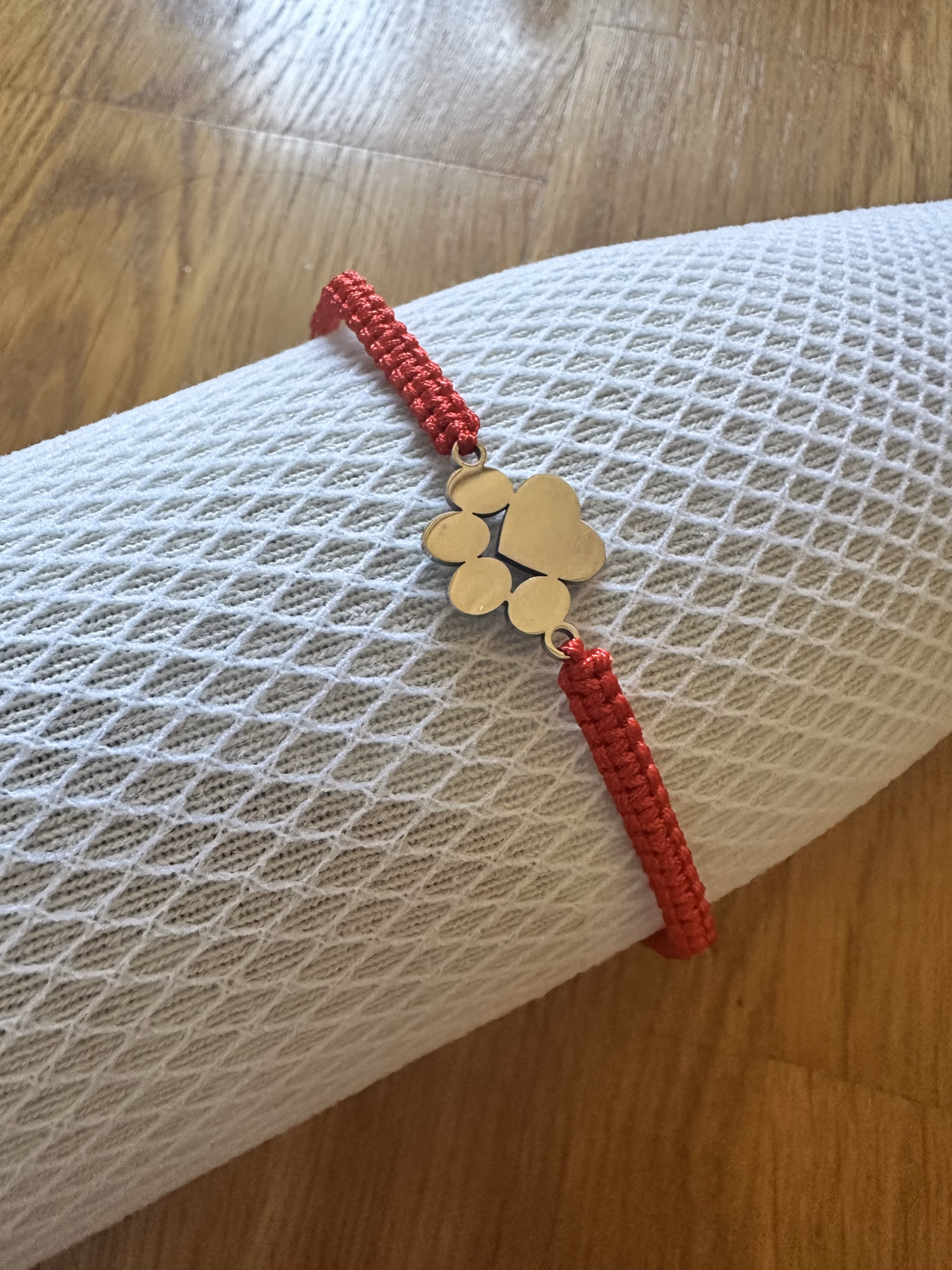 🐾 Handgemachtes Armband mit Pfotenmotiv – in verschiedenen Farben – Bild 6